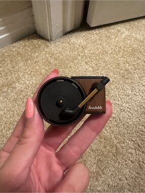 Turn Table Car Vent